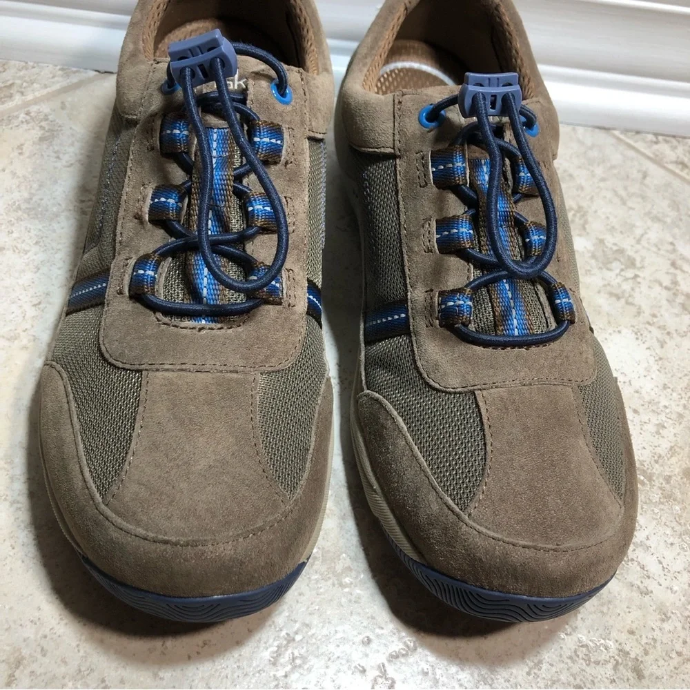 Dansko‎ Helen Women's Brown Suede Bungee Sneakers Shoes 40 US 9.5-10